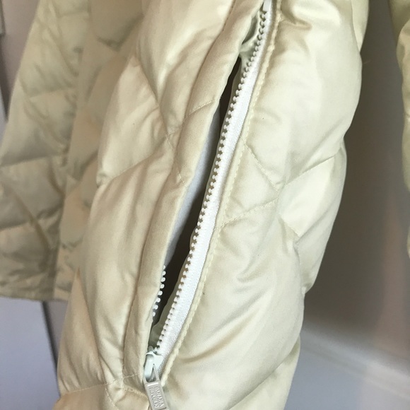 Winter fluffy jacket, soft yellow color. - Picture 5 of 7